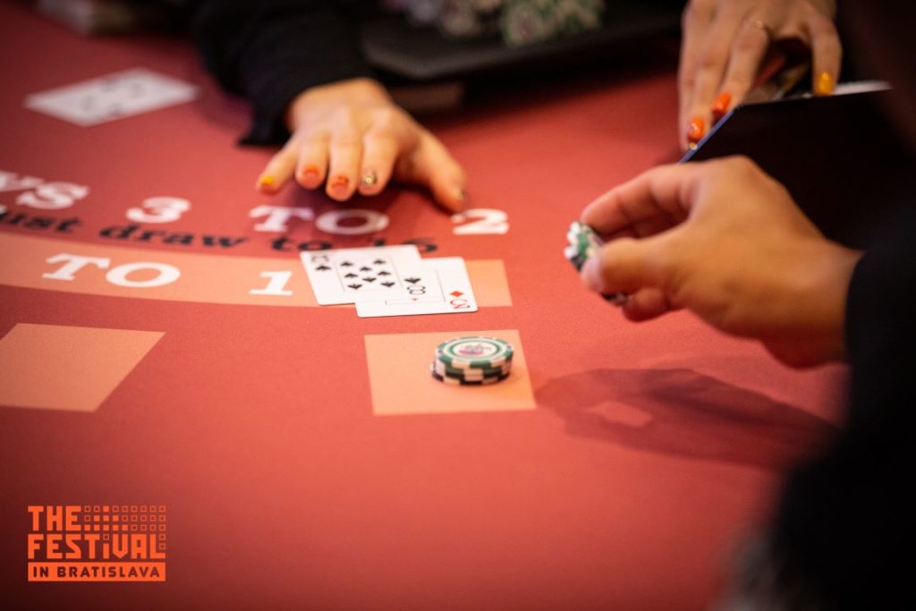 PokerListings diskuterar Blackjackturneringar med Ola Brandborn