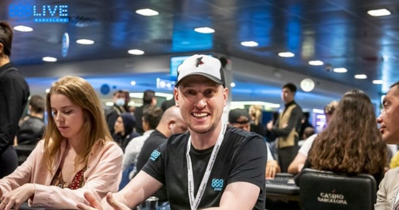 “Farrugia_1“ dominerar The Festival Online High Roller och 888poker-proffset Ian Simpson vidare till dag 2 i Texas PKO